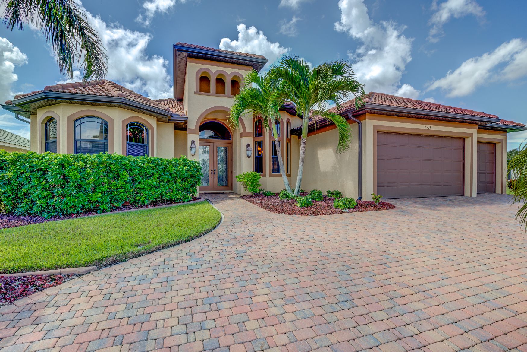 Luxury Vacation Rental in Cape Coral